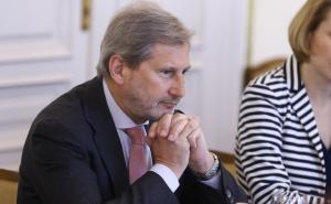 Johannes Hahn pisao porodicama Memić i Dragičević: Evo šta je poručio